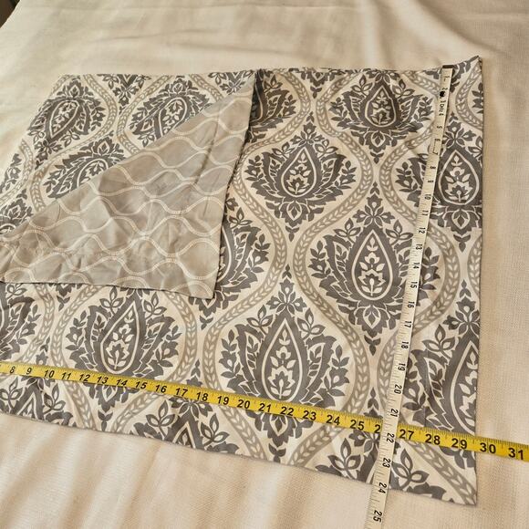 Queen Set/3 HOME TEXTILES Light and Dark Gray Reversible Comforter & 2 Std Shams - Picture 7 of 7